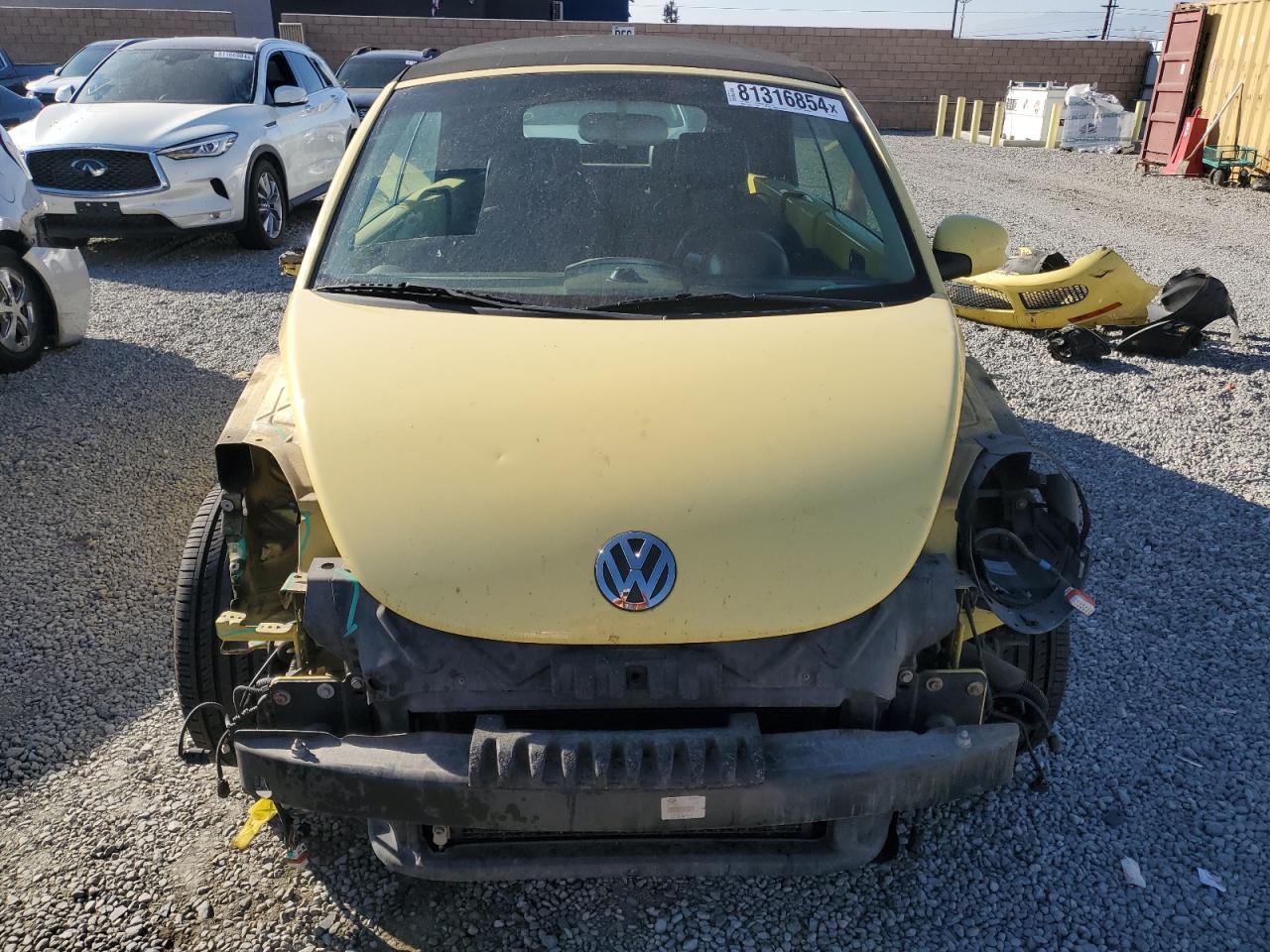 Lot #2989087923 2008 VOLKSWAGEN NEW BEETLE