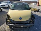 VOLKSWAGEN NEW BEETLE photo