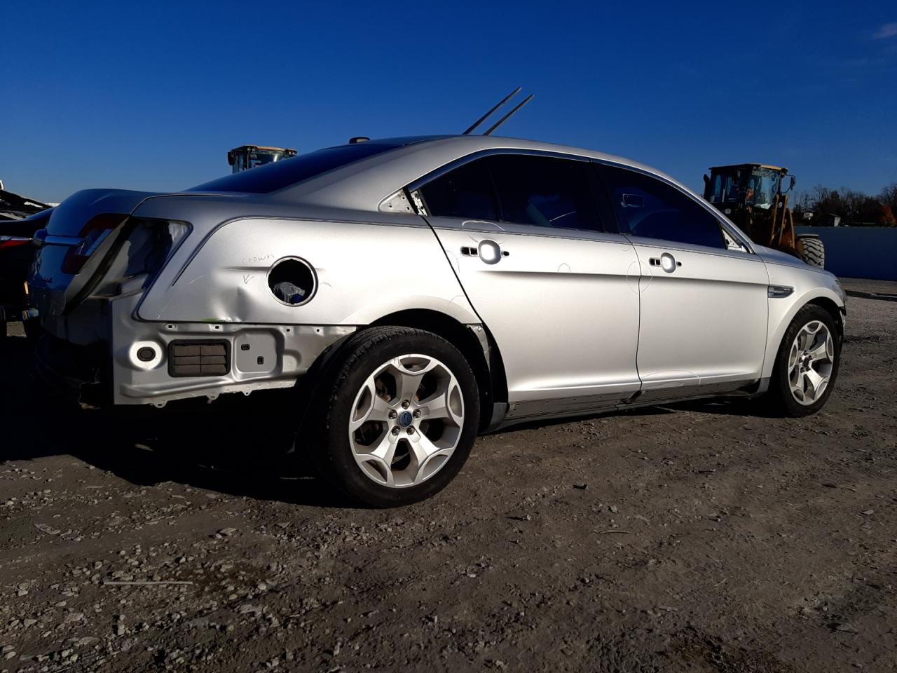 Lot #3020708929 2011 FORD TAURUS SEL