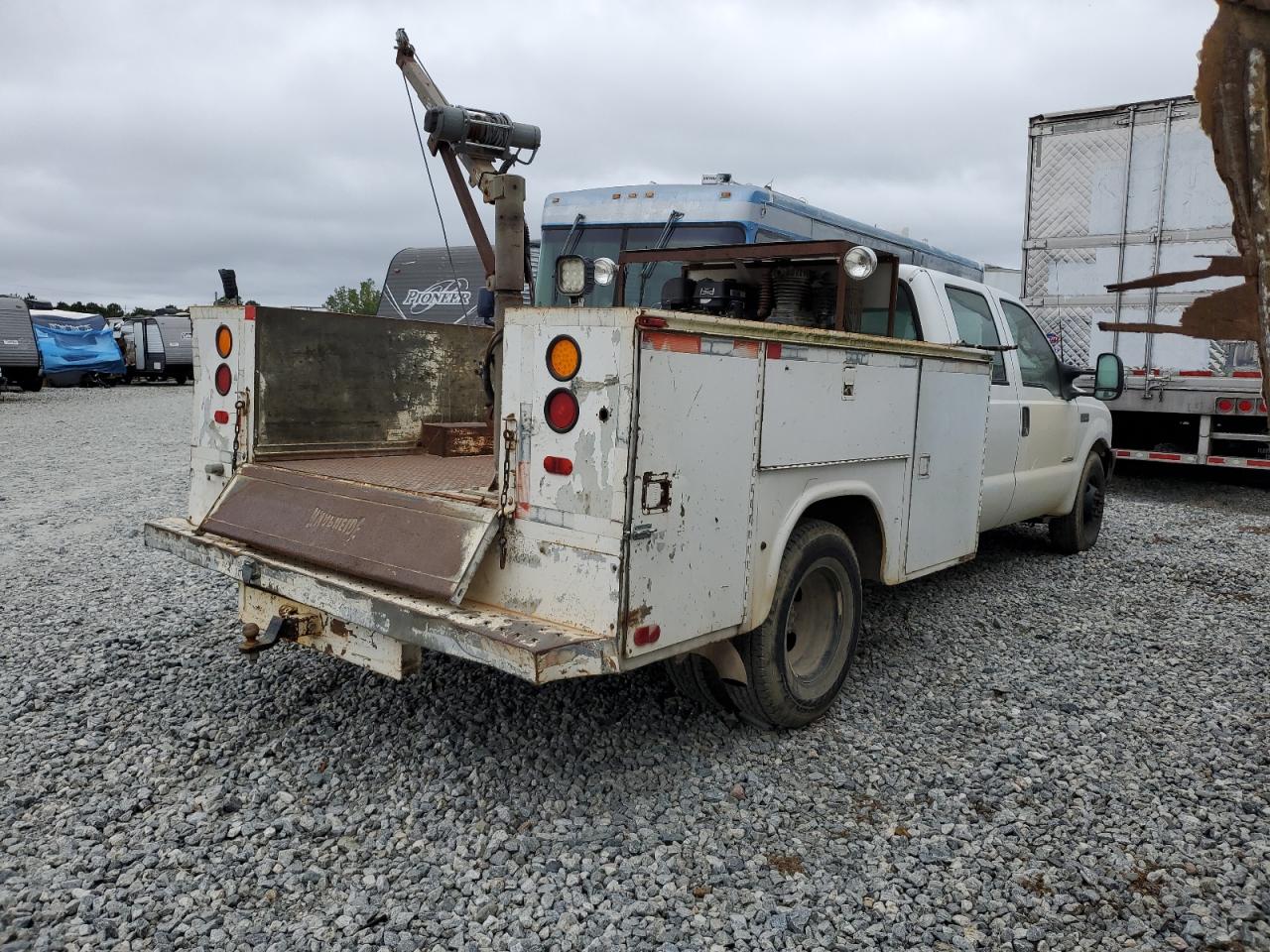 Lot #3045633696 2002 FORD F350 SUPER