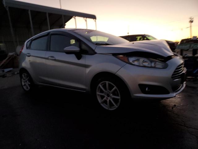 VIN 3FADP4EJ2KM124427 2019 FORD FIESTA no.4