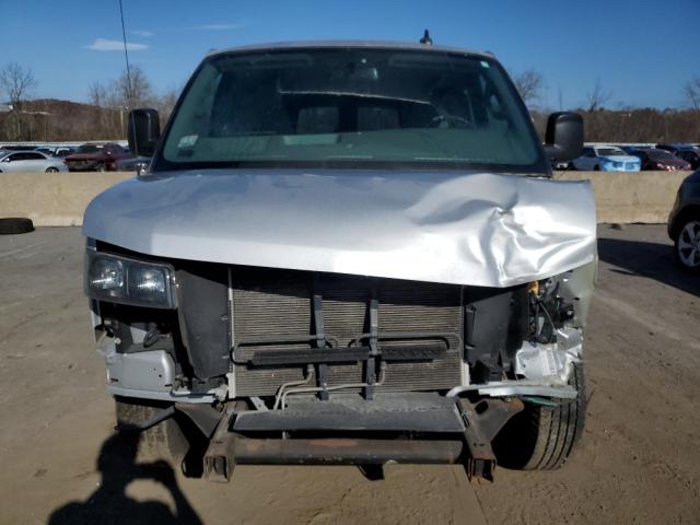 VIN 1GCWGAFG8L1247359 2020 CHEVROLET EXPRESS no.5