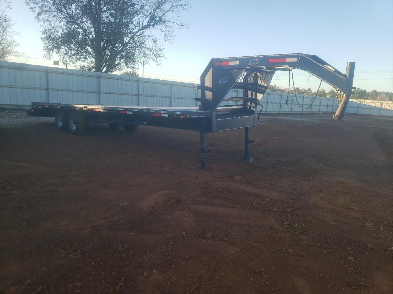 Lot #3049482655 2019 PULL TRAILER