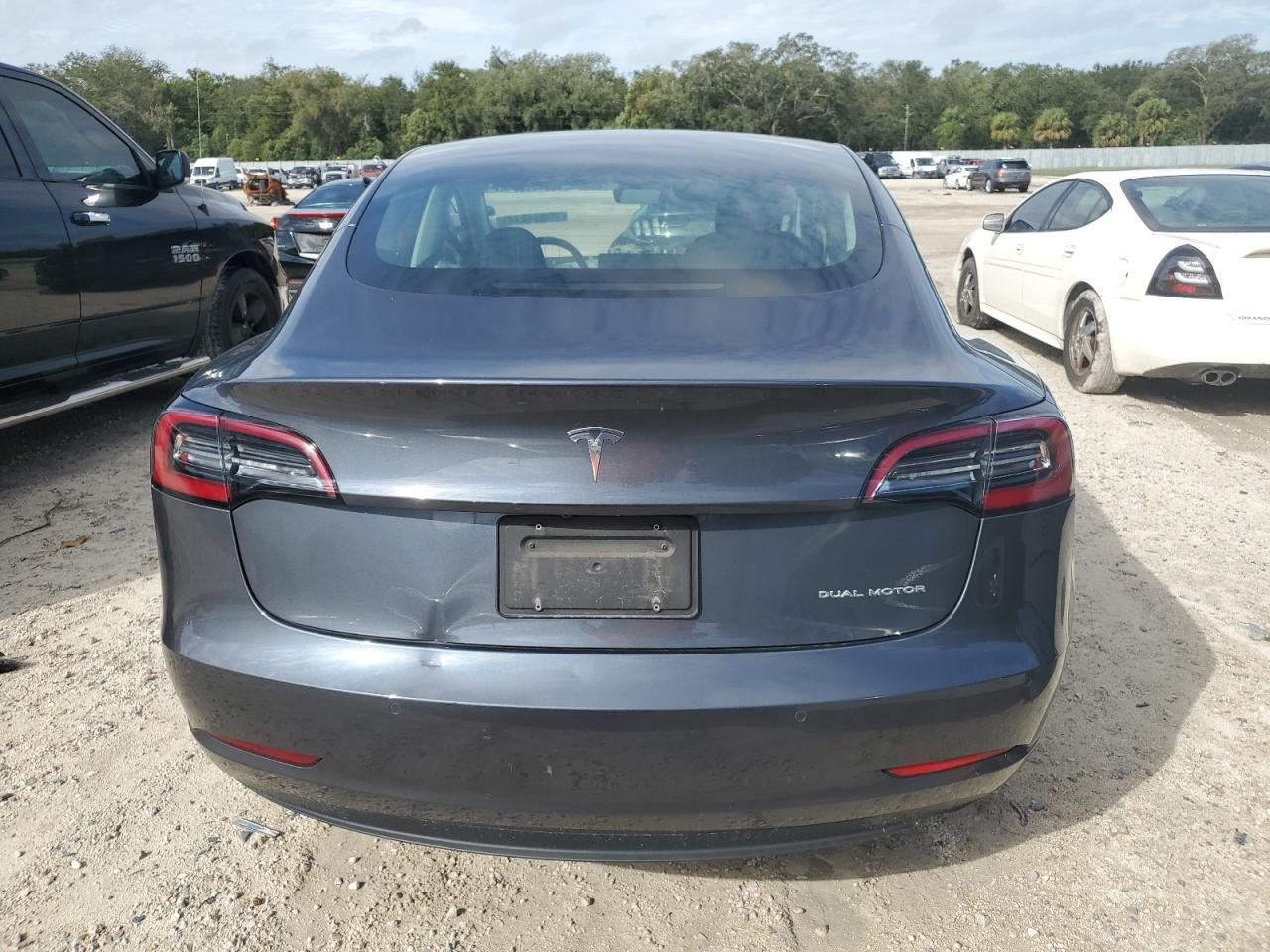 Lot #2994203435 2020 TESLA MODEL 3