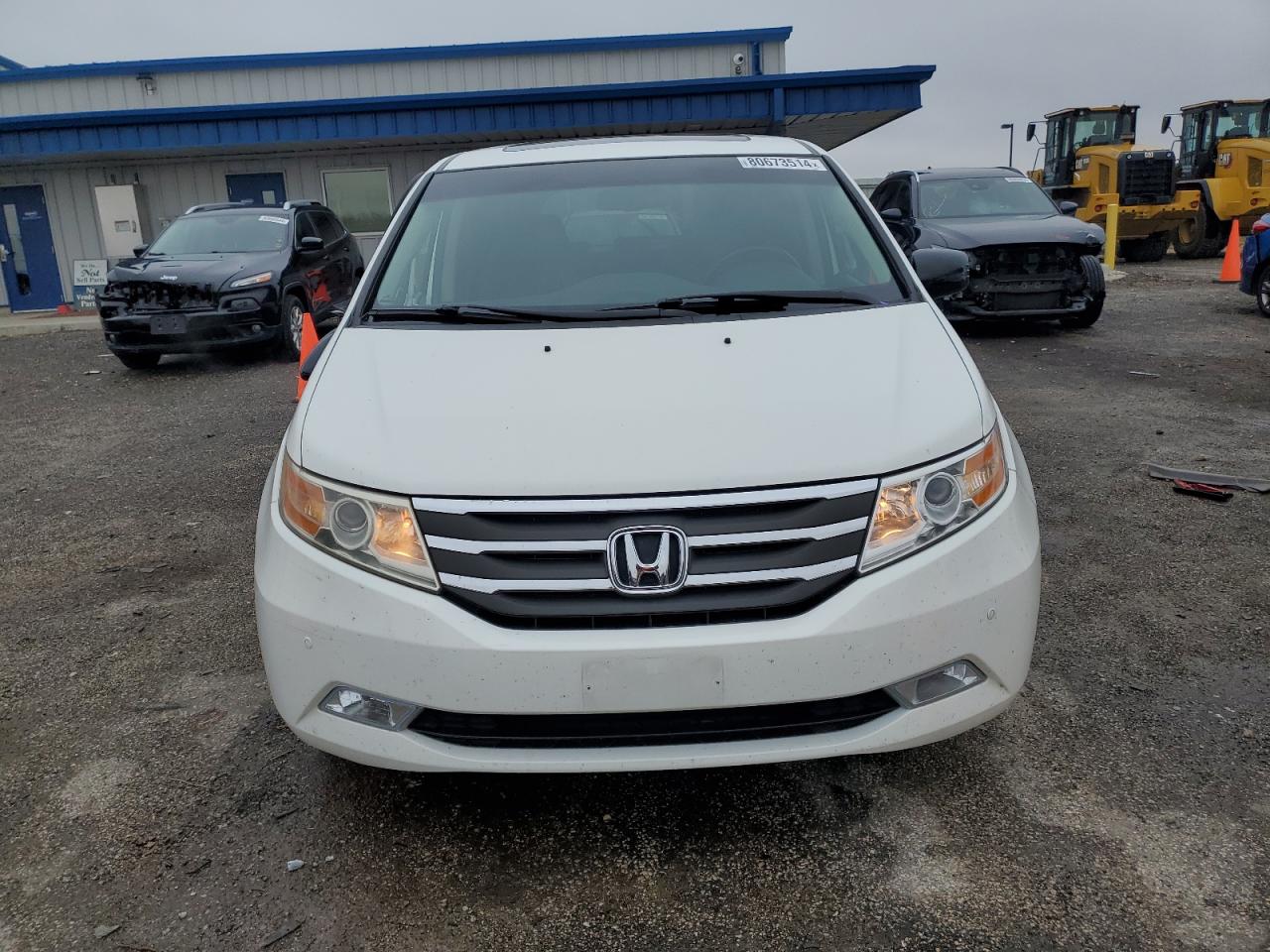 Lot #2986847171 2011 HONDA ODYSSEY TO