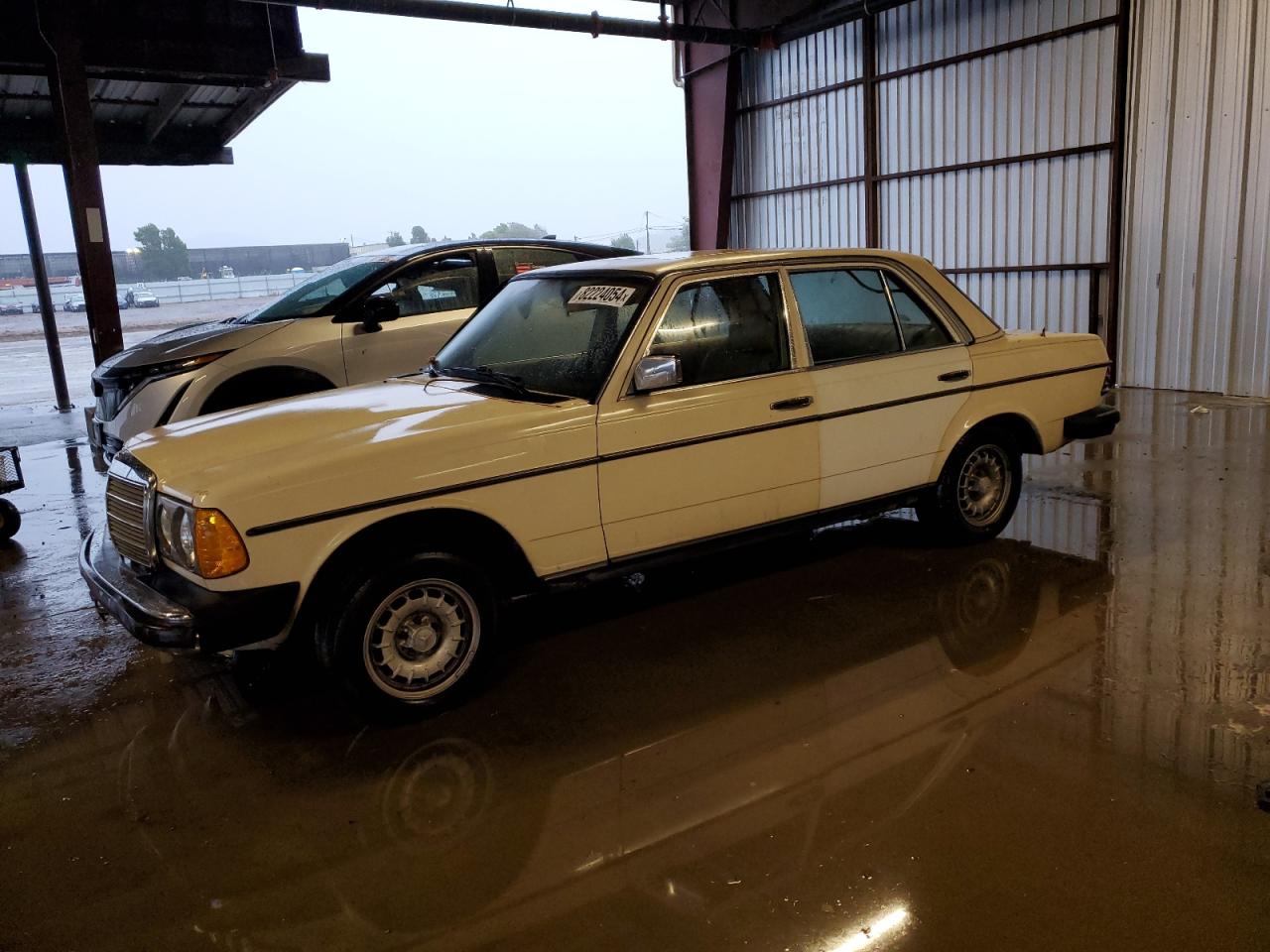 Lot #3004670358 1983 MERCEDES-BENZ 300 DT