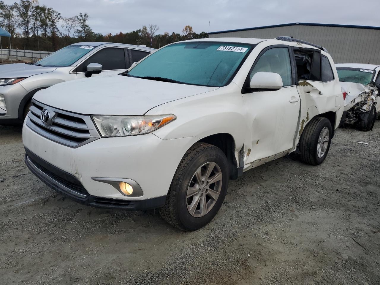 TOYOTA HIGHLANDER BASE