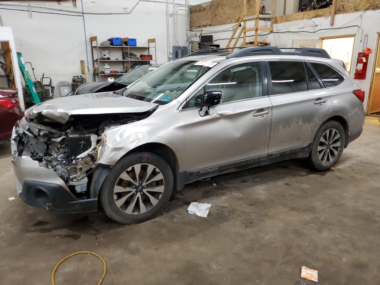 Lot #2976991619 2015 SUBARU OUTBACK 2.