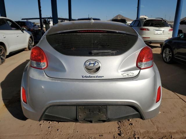 VIN KMHTC6AD3DU132981 2013 Hyundai Veloster no.6