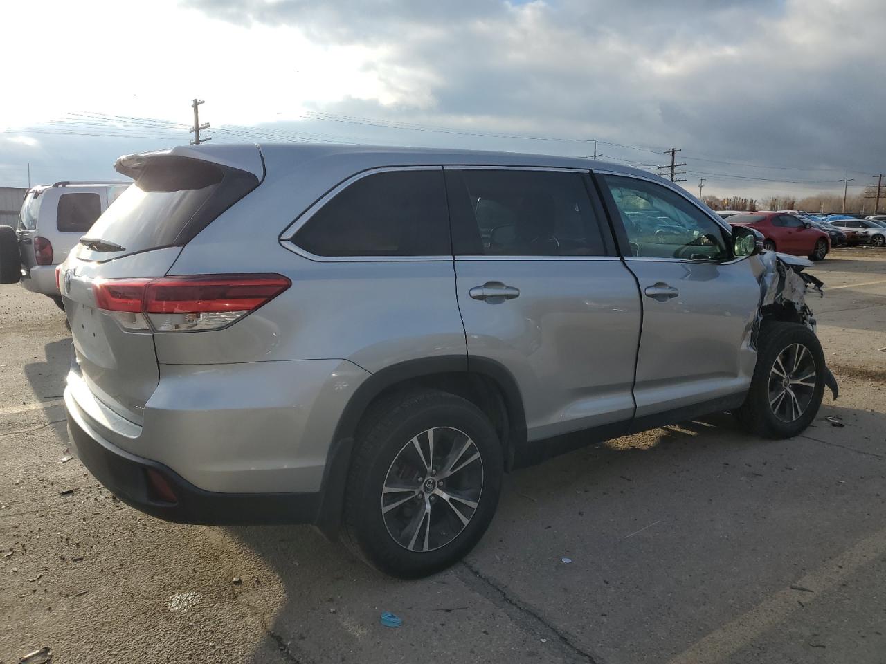 Lot #3033286825 2019 TOYOTA HIGHLANDER