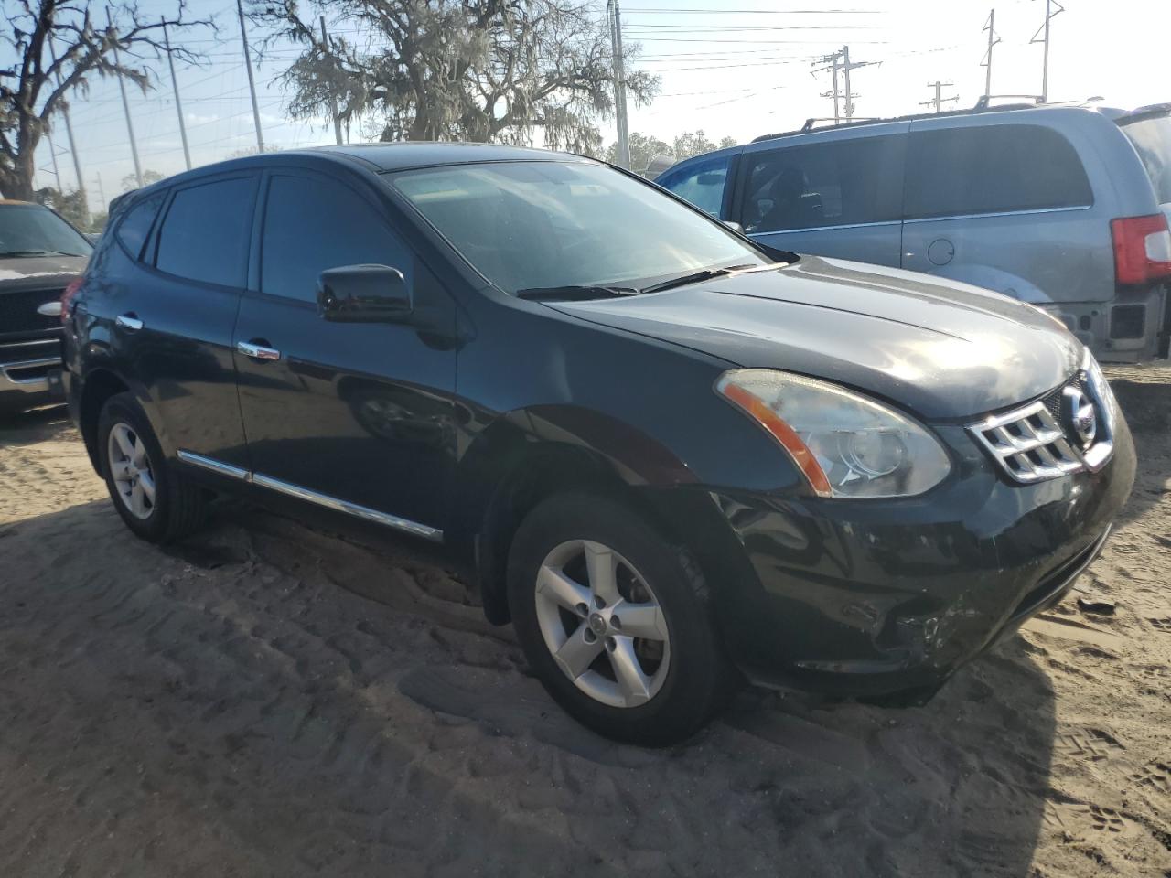 Lot #2998020233 2013 NISSAN ROGUE S