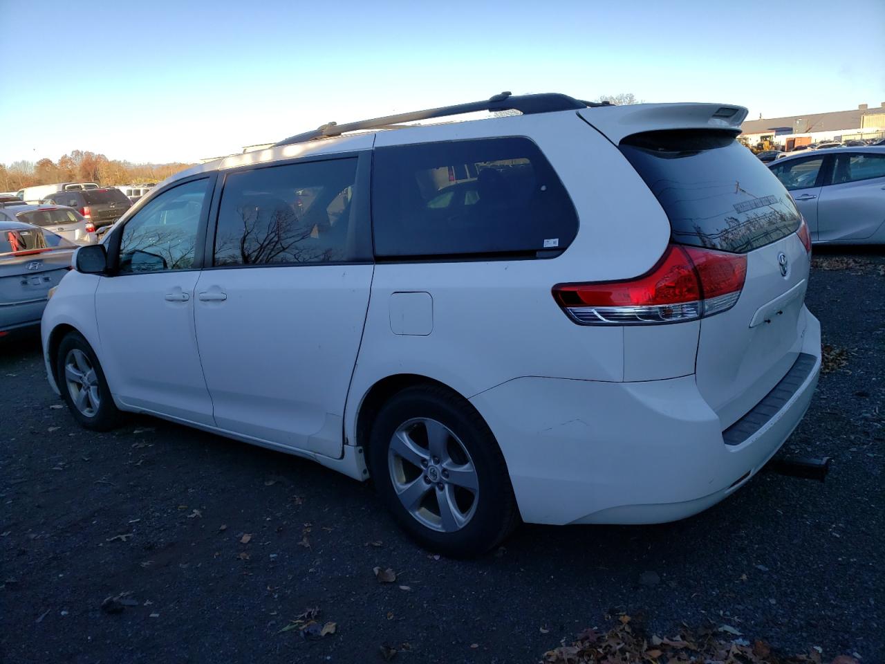 Lot #2952011749 2011 TOYOTA SIENNA LE