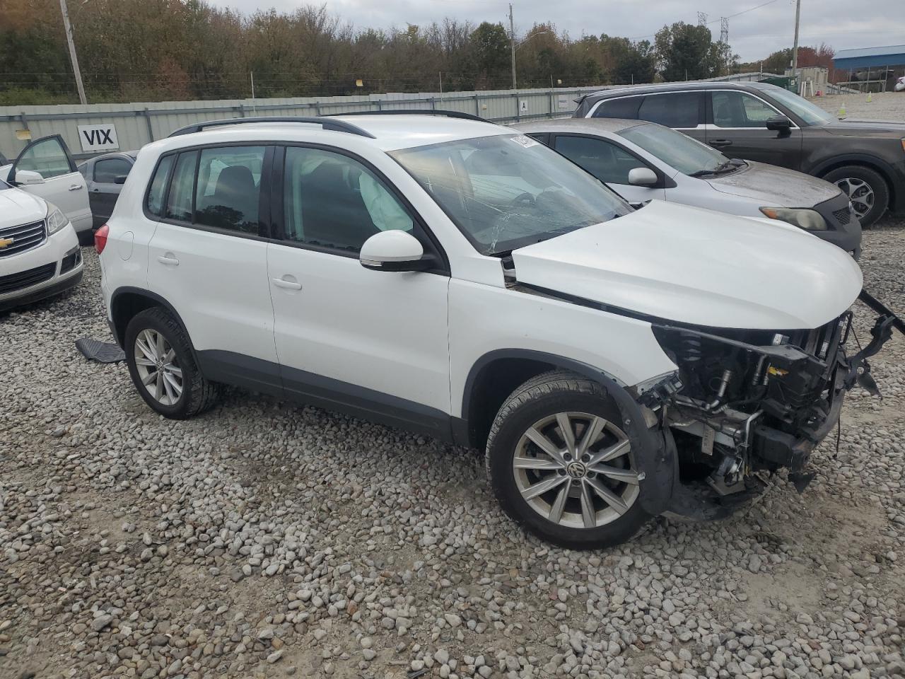 Lot #3028494917 2018 VOLKSWAGEN TIGUAN LIM