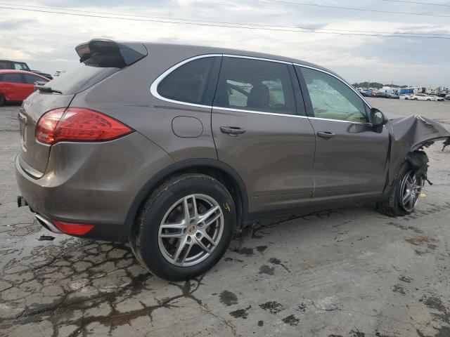 VIN WP1AA2A21DLA19446 2013 PORSCHE CAYENNE no.3