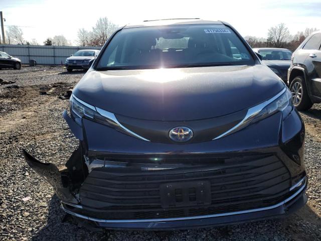 2022 TOYOTA SIENNA XLE - 5TDYSKFC9NS055934