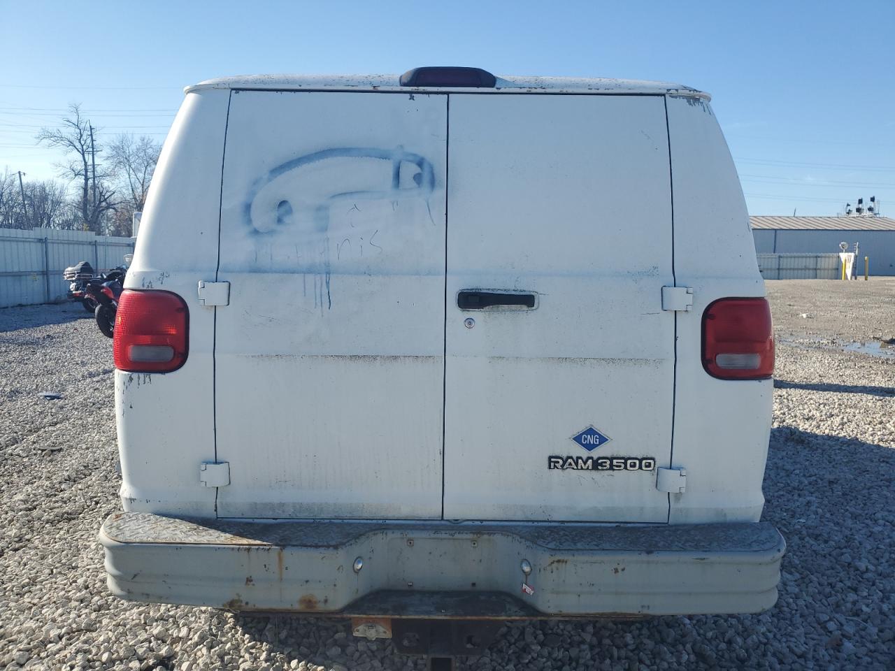 Lot #3030637152 2001 DODGE RAM VAN B3