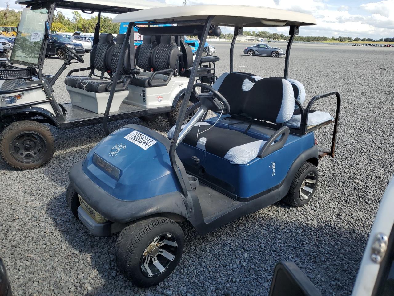 Lot #2988940543 2003 GOLF CART