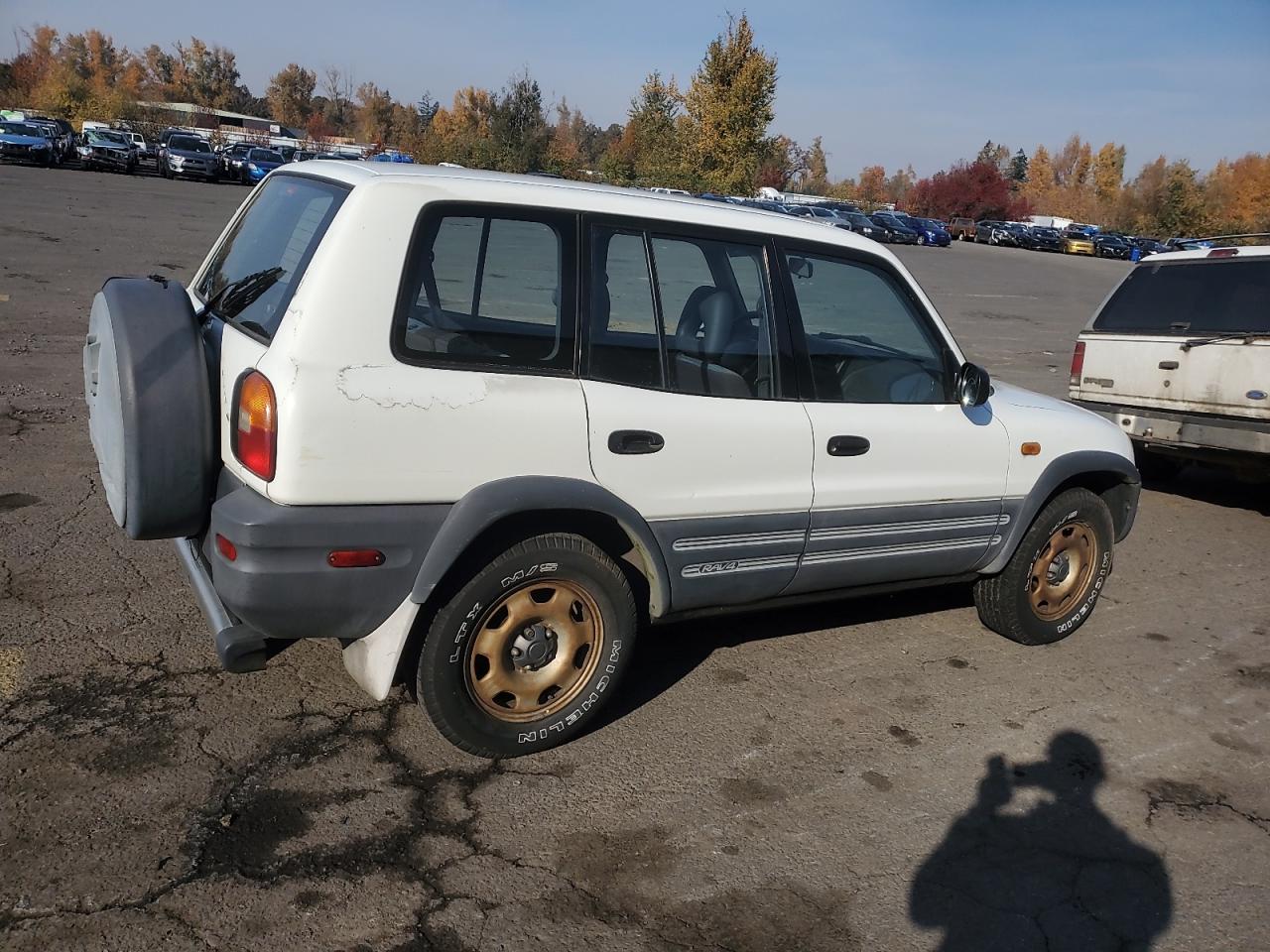 Lot #2969990054 1996 TOYOTA RAV4