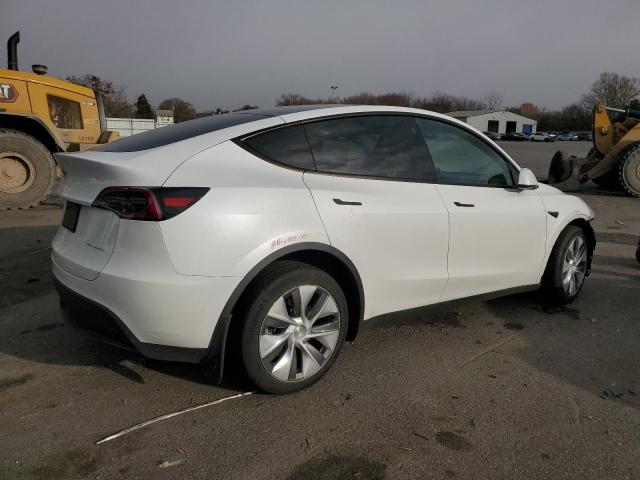 VIN 7SAYGDEE1PA067681 2023 TESLA MODEL Y no.3