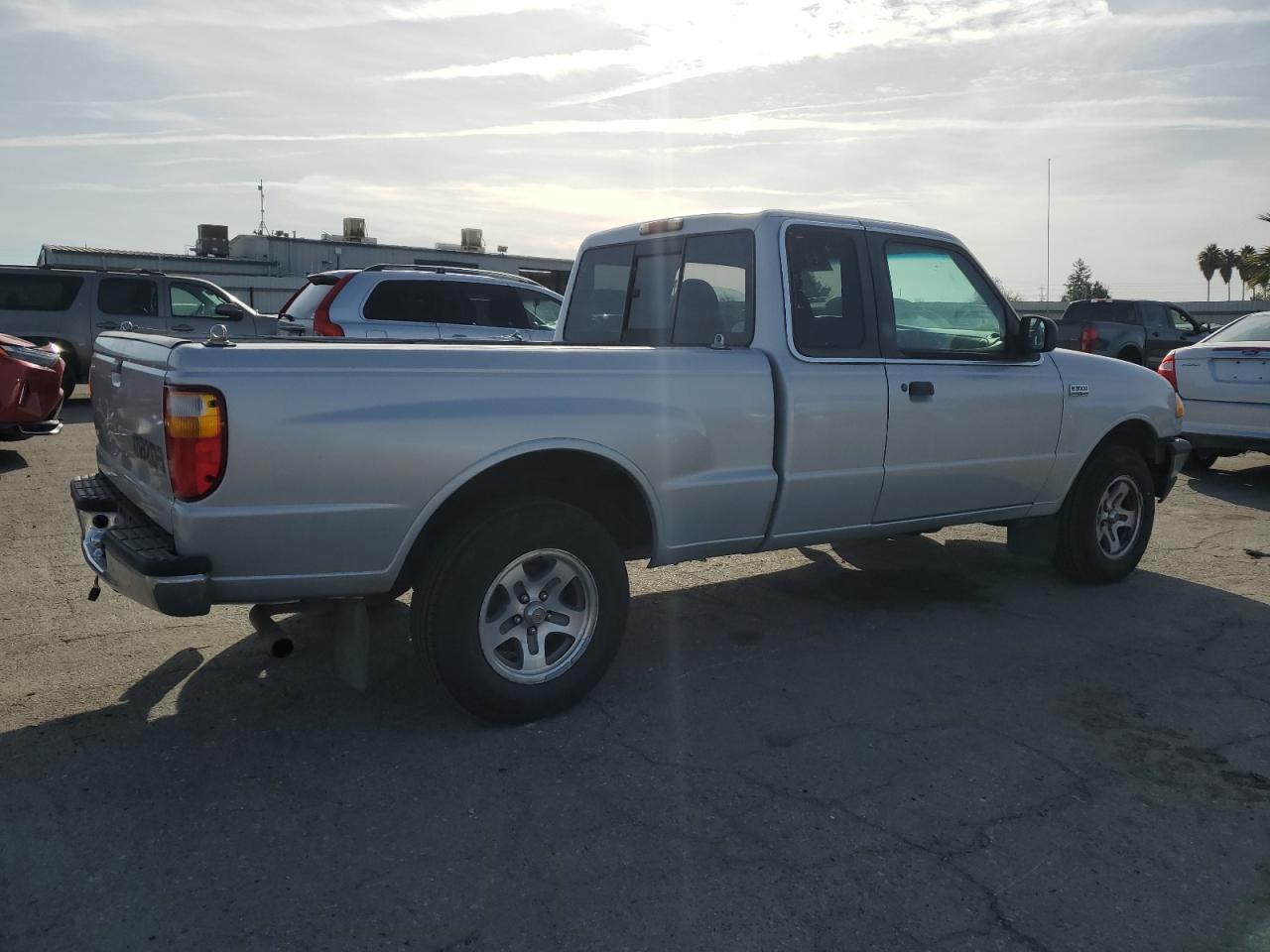 Lot #2991366873 2001 MAZDA B3000 CAB