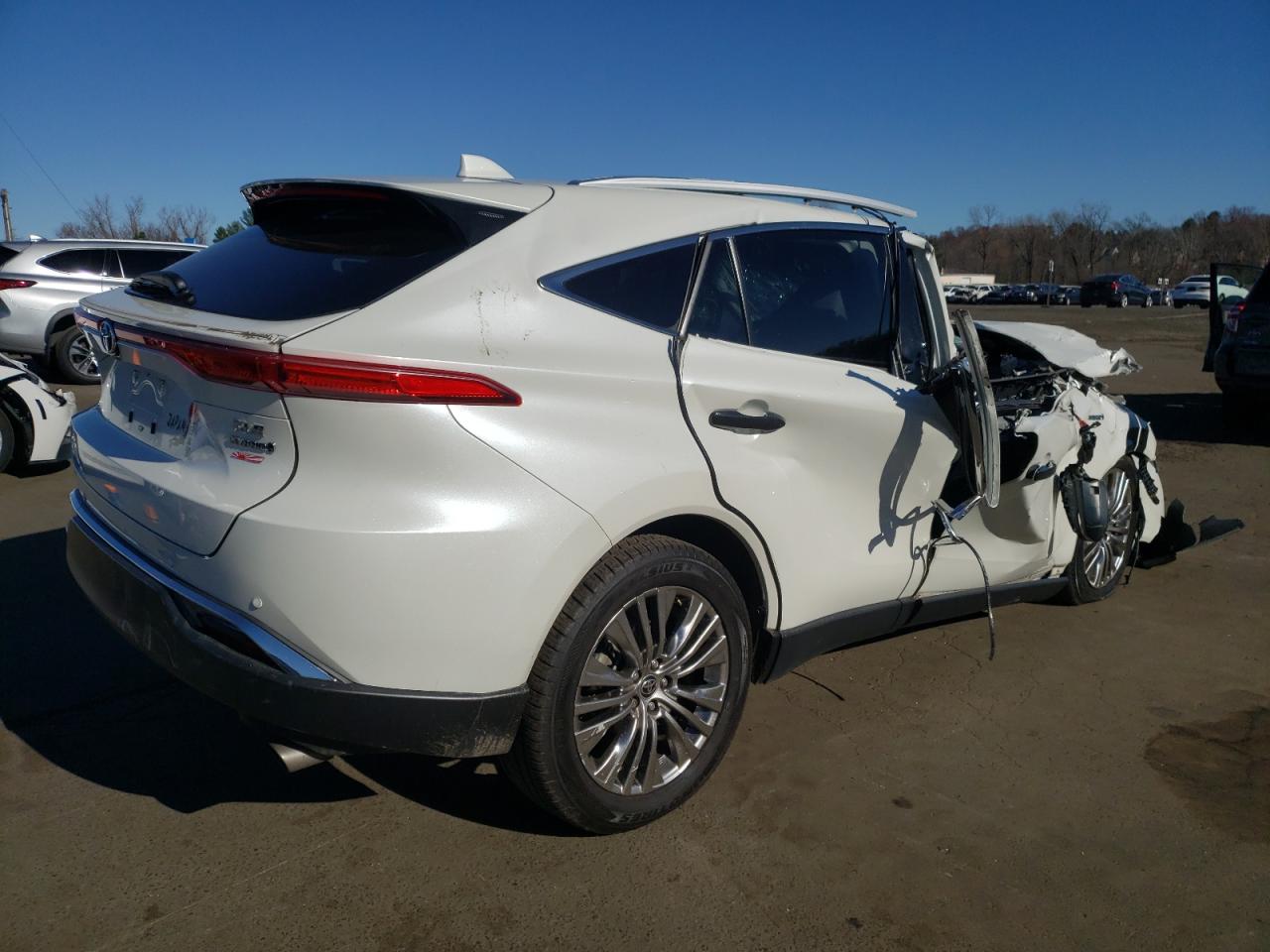 Lot #3027005819 2021 TOYOTA VENZA LE