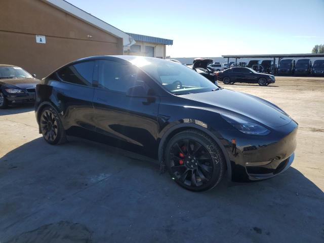 VIN 7SAYGDEF1NF411437 2022 TESLA MODEL Y no.4