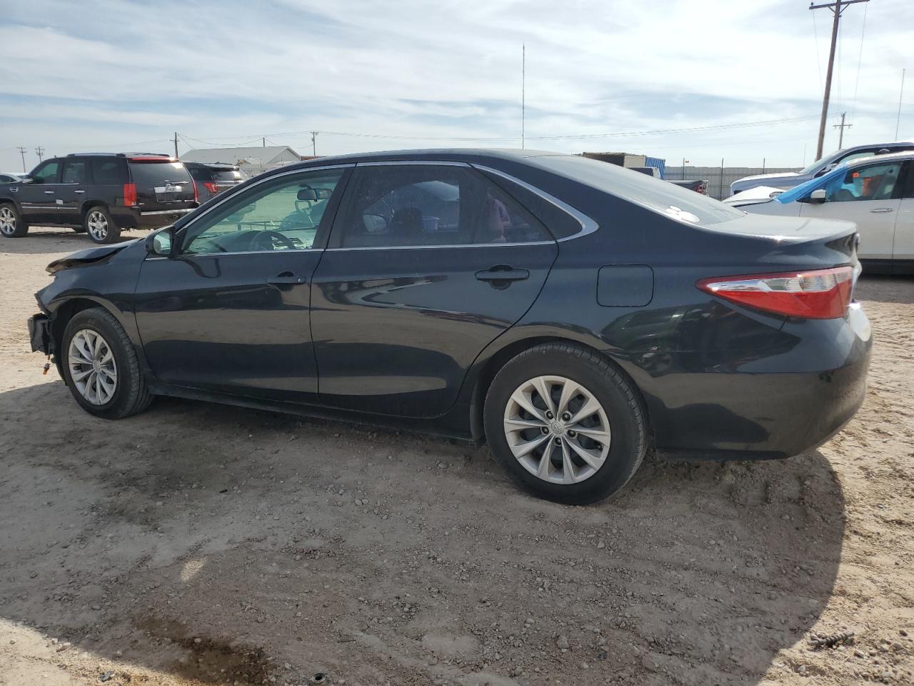 Lot #3021131224 2015 TOYOTA CAMRY LE