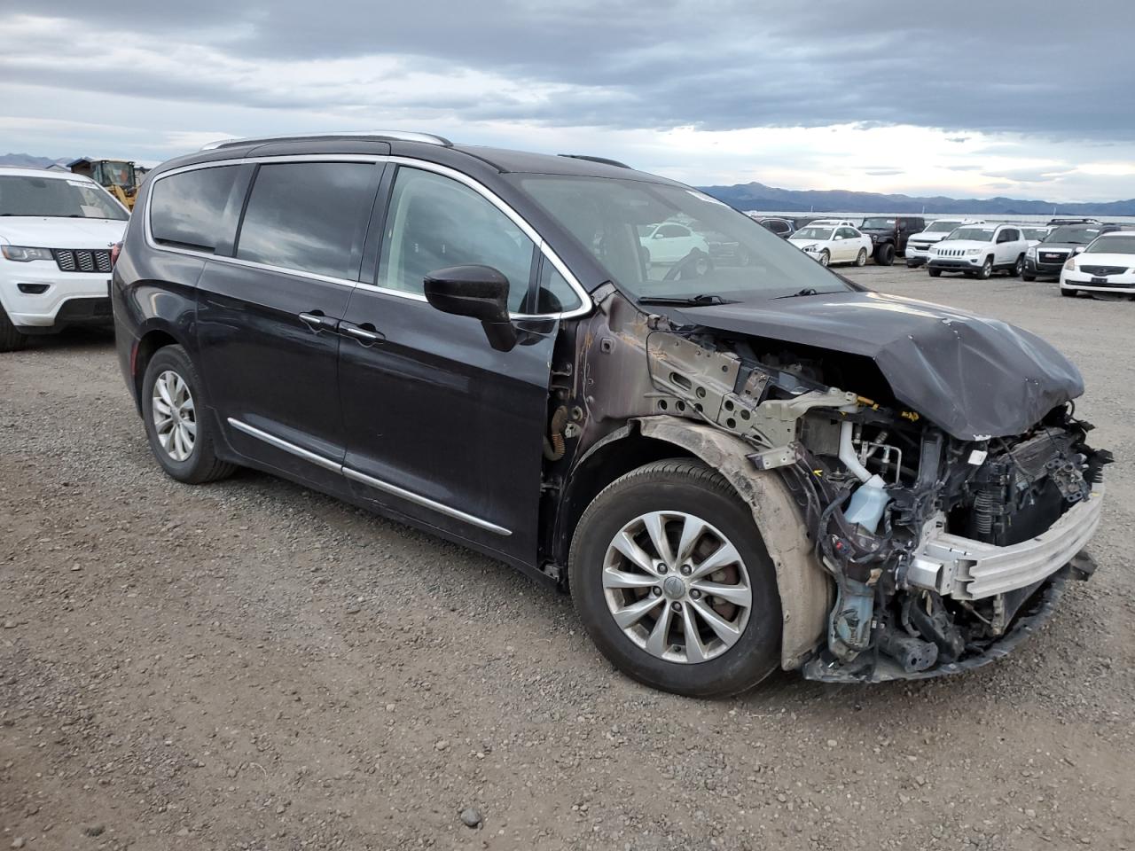 Lot #2977403864 2018 CHRYSLER PACIFICA T