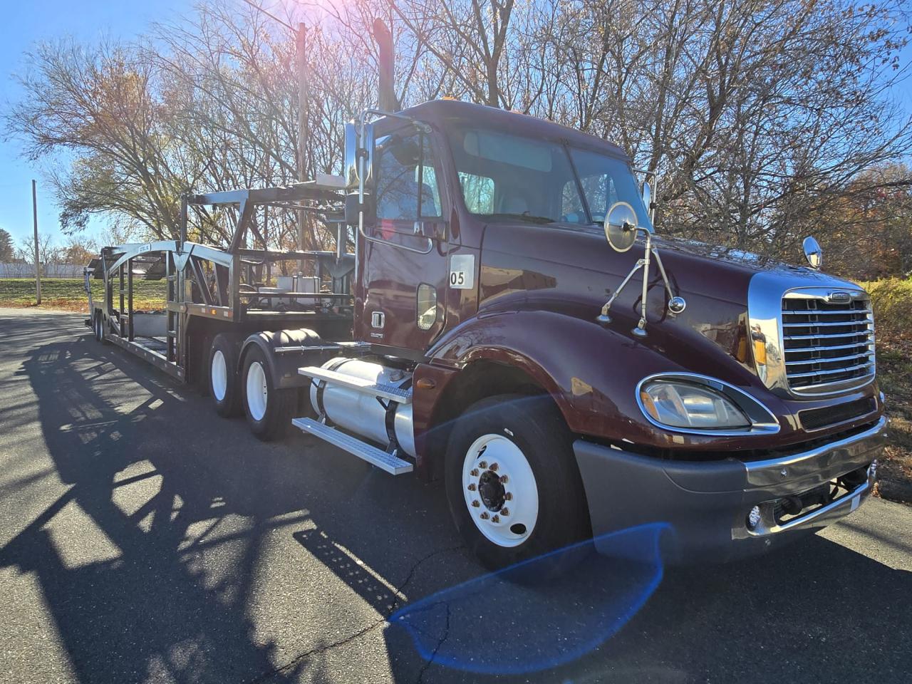 Lot #2991764521 2006 FREIGHTLINER CONVENTION