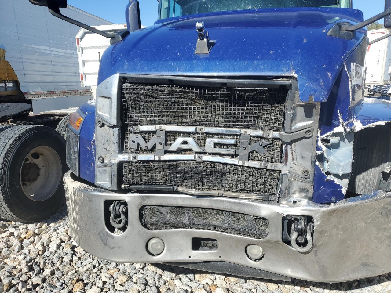 Lot #3037259518 2020 MACK ANTHEM