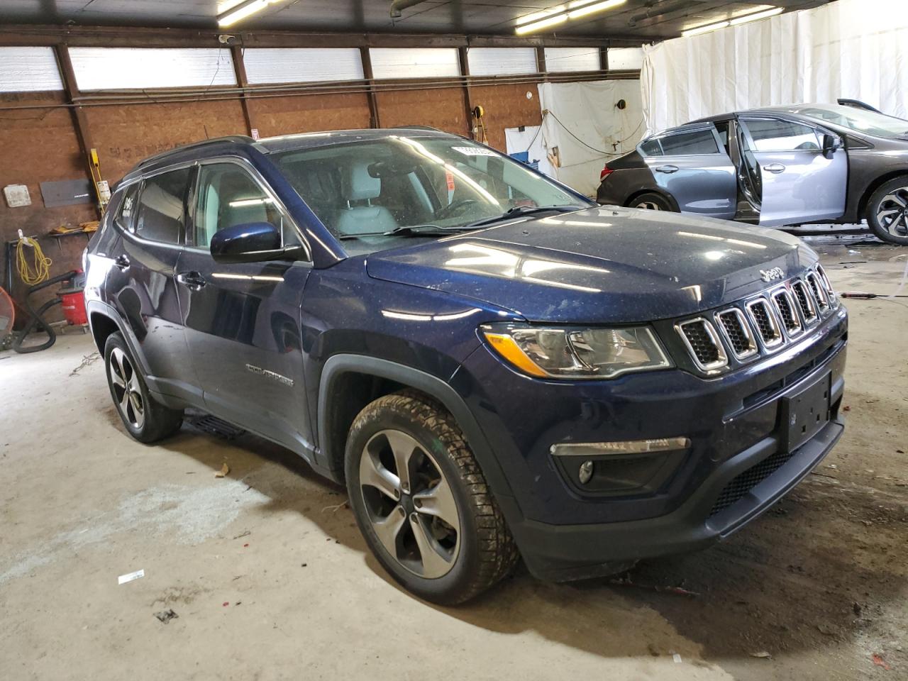 Lot #2986998879 2018 JEEP COMPASS LA