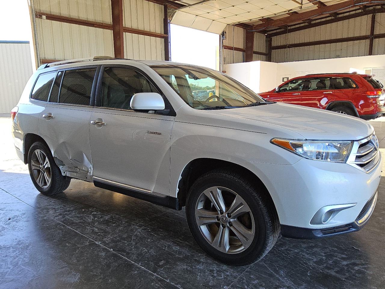 Lot #3029471681 2013 TOYOTA HIGHLANDER