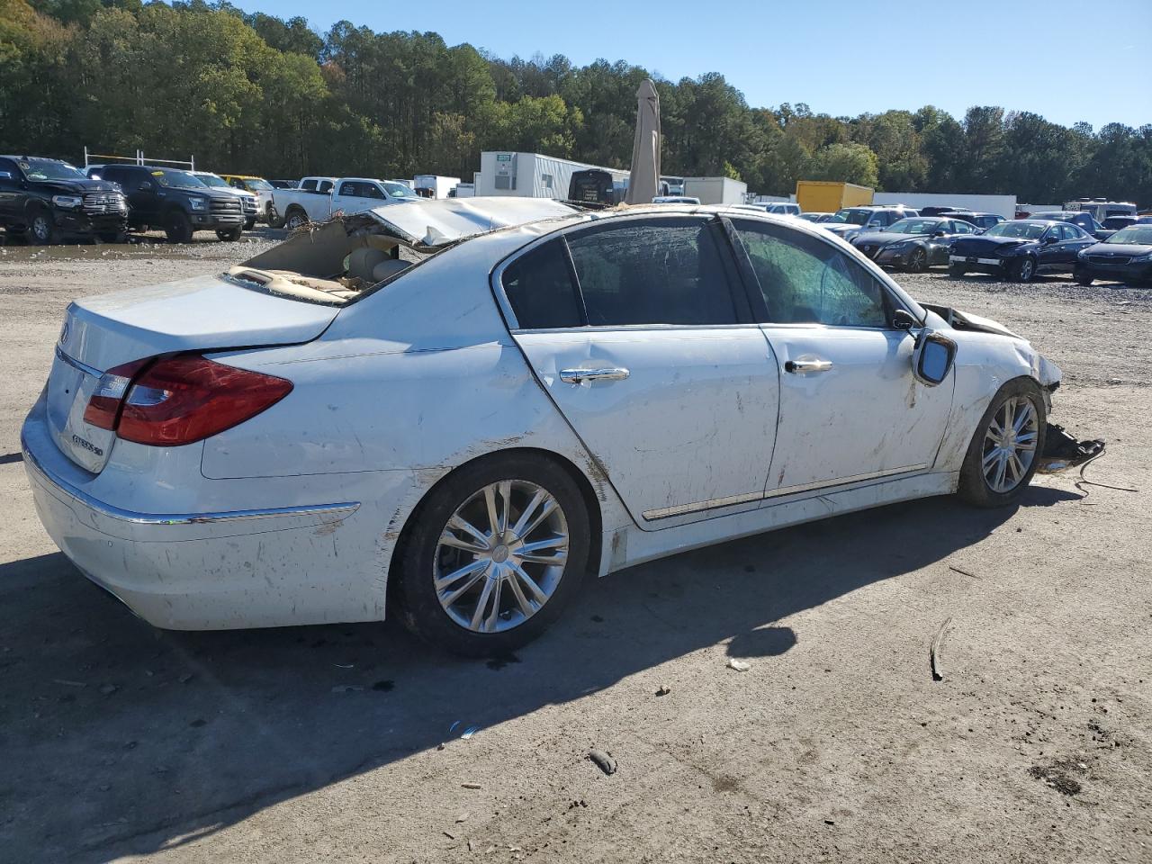 Lot #3028514930 2012 HYUNDAI GENESIS 5.