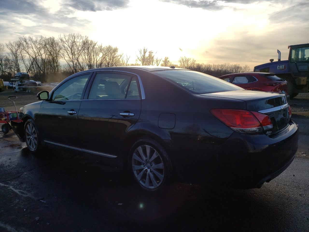 Lot #3030407495 2012 TOYOTA AVALON BAS