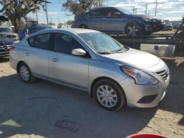 VIN 3N1CN7AP2JL883660 2018 NISSAN VERSA no.4