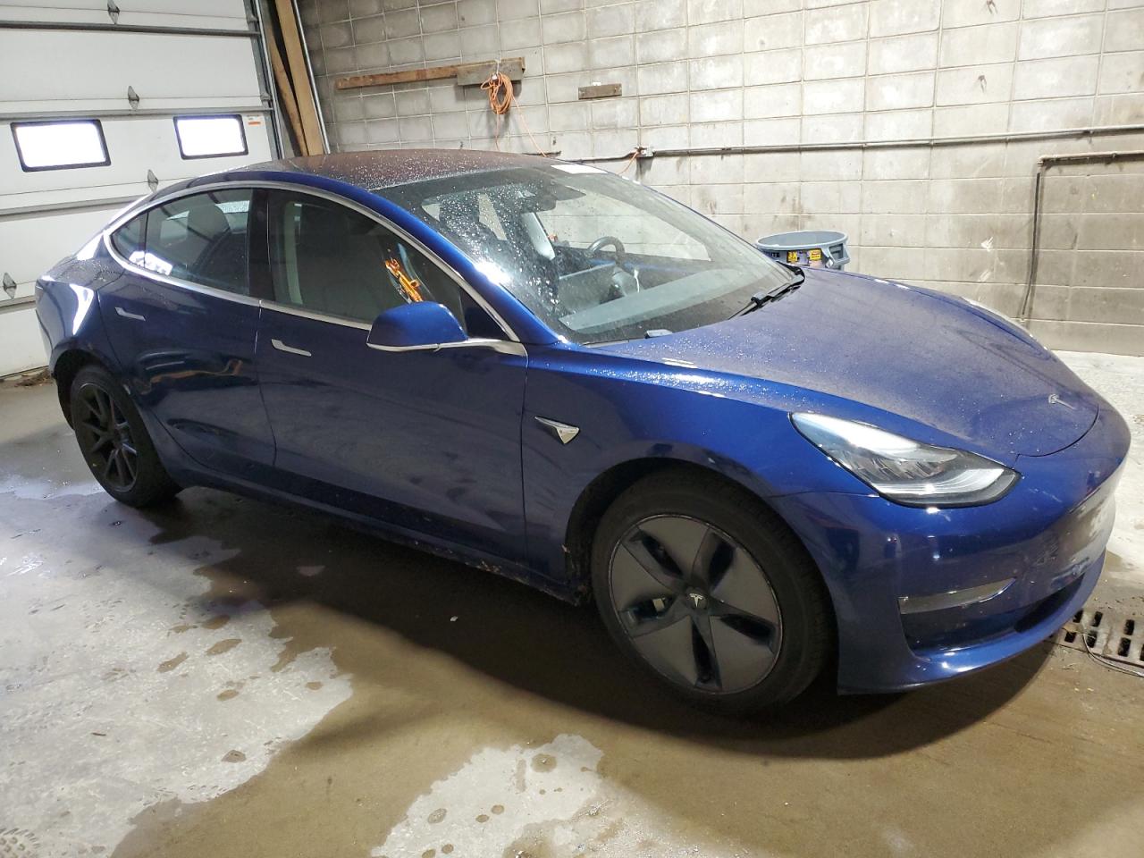 Lot #3020834759 2018 TESLA MODEL 3