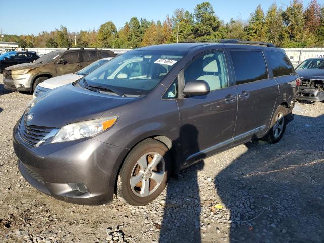 2016 TOYOTA SIENNA LE #3024581634