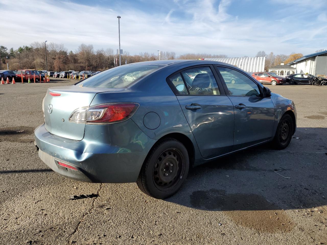 Lot #2978692613 2011 MAZDA 3 I