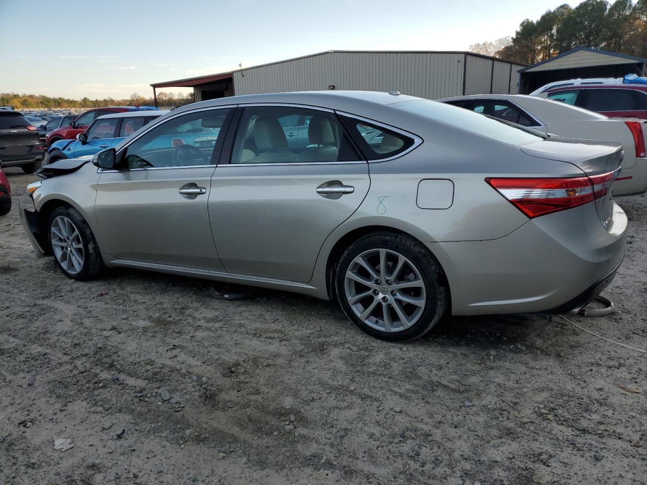 Lot #3026034971 2014 TOYOTA AVALON BAS