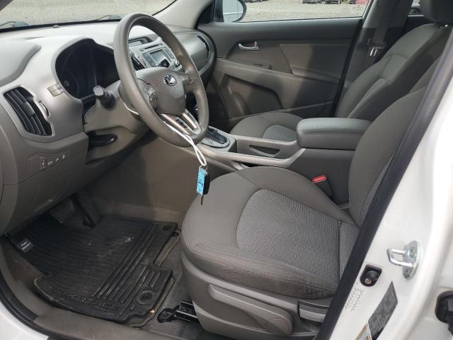 VIN KNDPBCAC0G7815982 2016 KIA Sportage, LX no.7