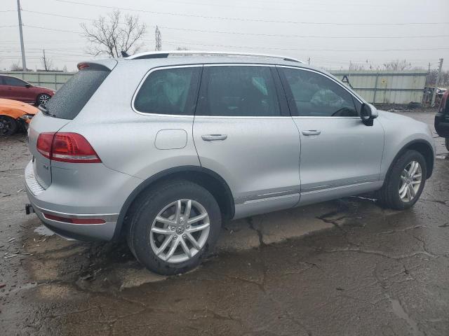 VIN WVGEP9BP0GD006699 2016 VOLKSWAGEN TOUAREG TD no.3