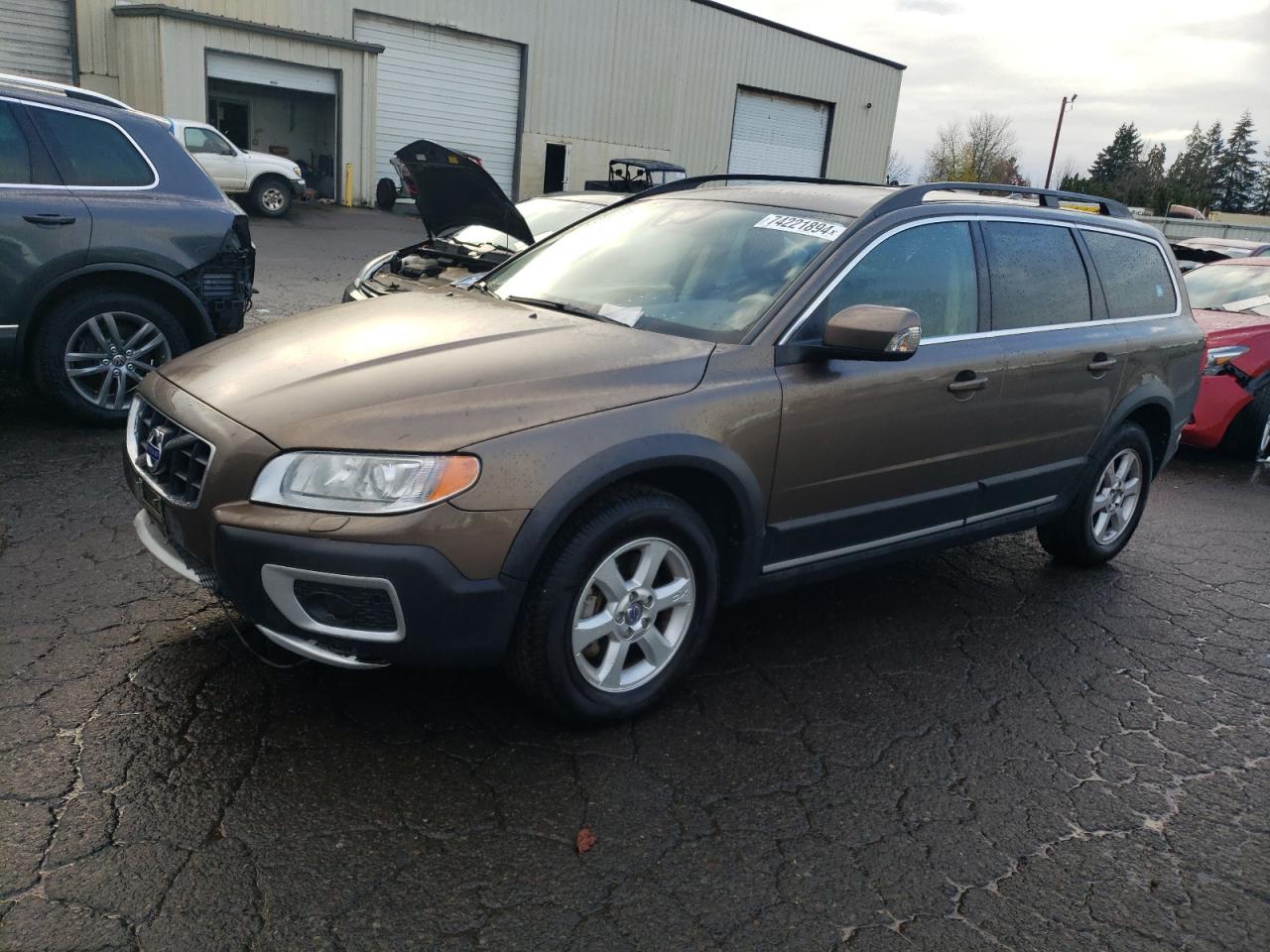 Lot #2996861837 2013 VOLVO XC70 3.2