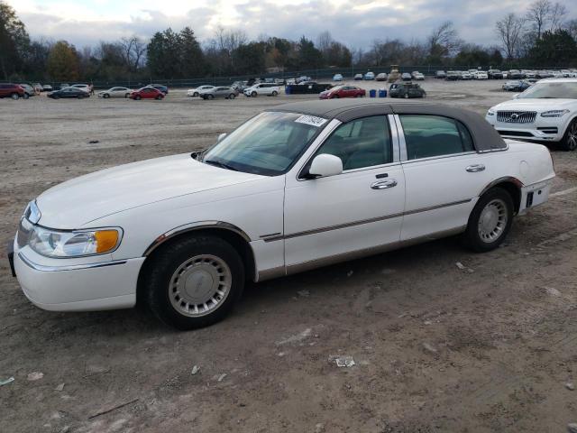 LINCOLN TOWN CAR E