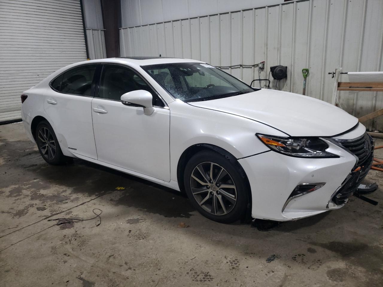 Lot #3048602893 2017 LEXUS ES 300H