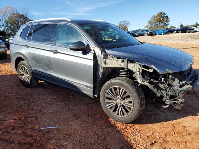 2018 VOLKSWAGEN TIGUAN SE - 3VV2B7AX0JM165991