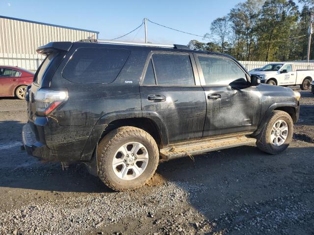 2019 TOYOTA 4RUNNER SR - JTEBU5JRXK5679493