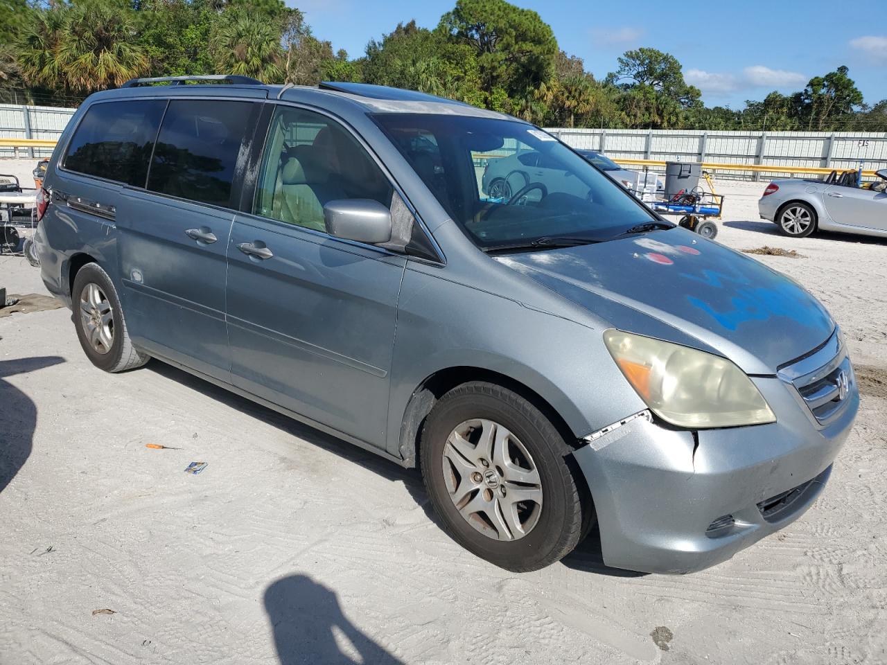 Lot #2979172998 2006 HONDA ODYSSEY EX