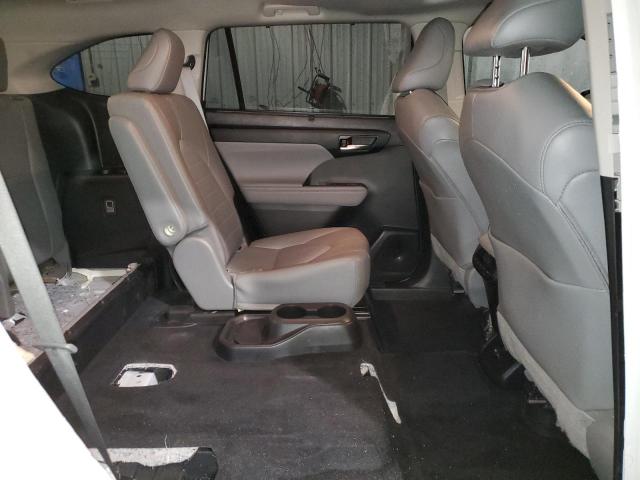 2022 TOYOTA HIGHLANDER - 5TDGBRCH4NS549235