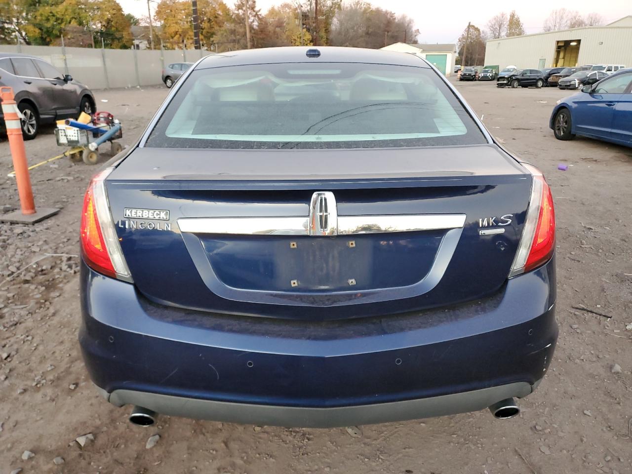 Lot #3030756128 2011 LINCOLN MKS