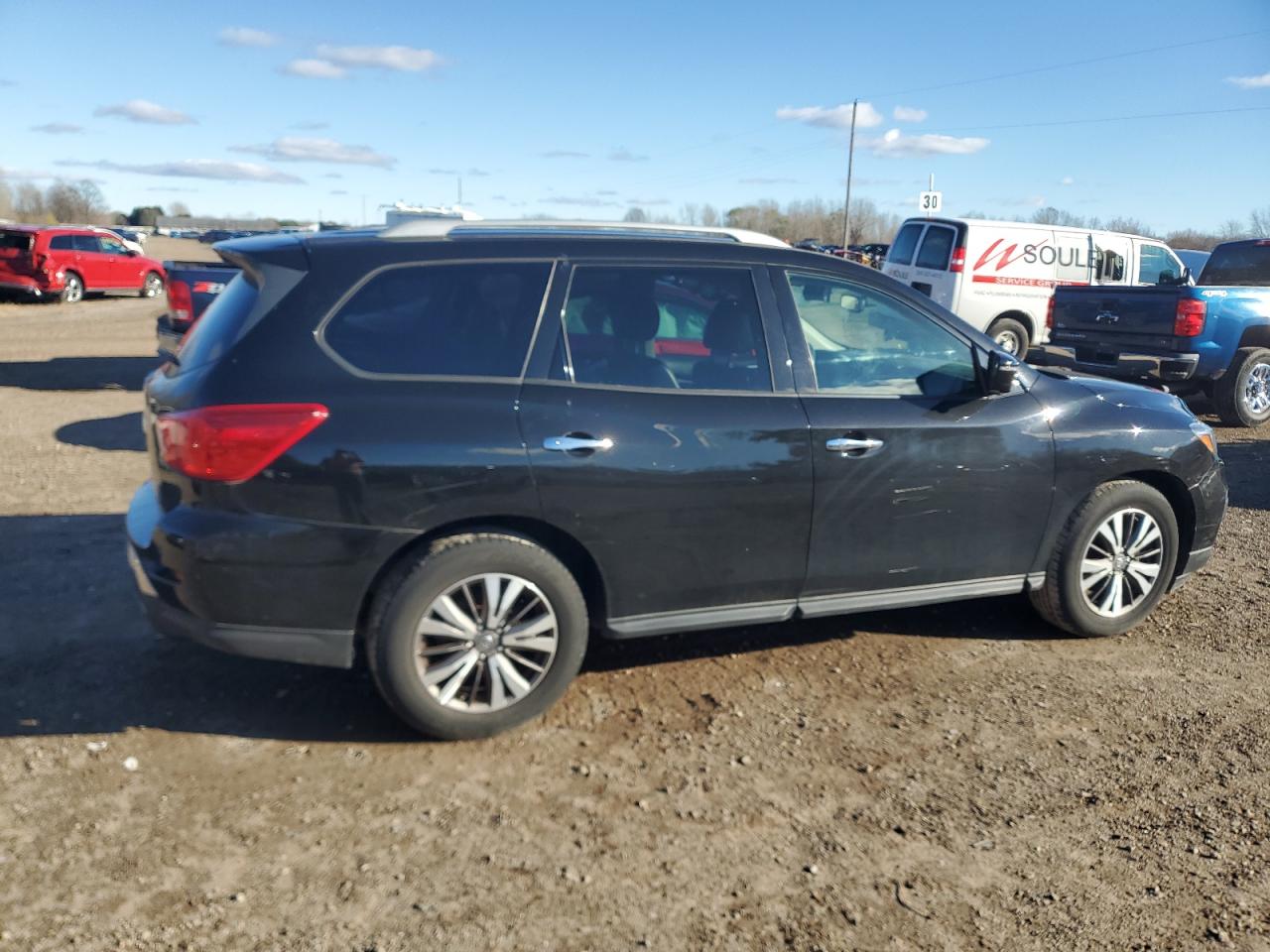 Lot #3048378745 2017 NISSAN PATHFINDER